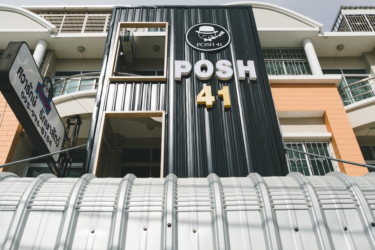 Posh 41 Hostel Salaya Bagian luar foto