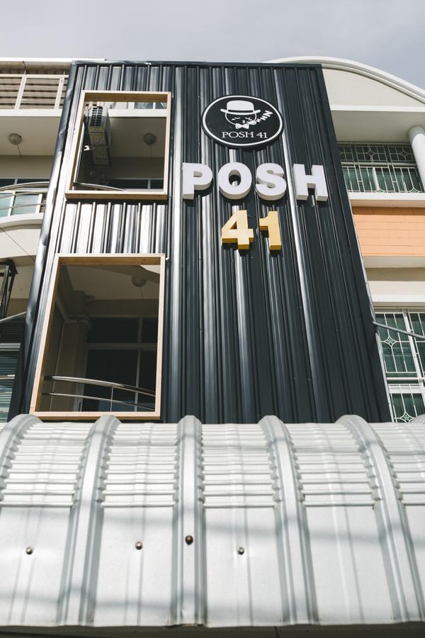 Posh 41 Hostel Salaya Bagian luar foto